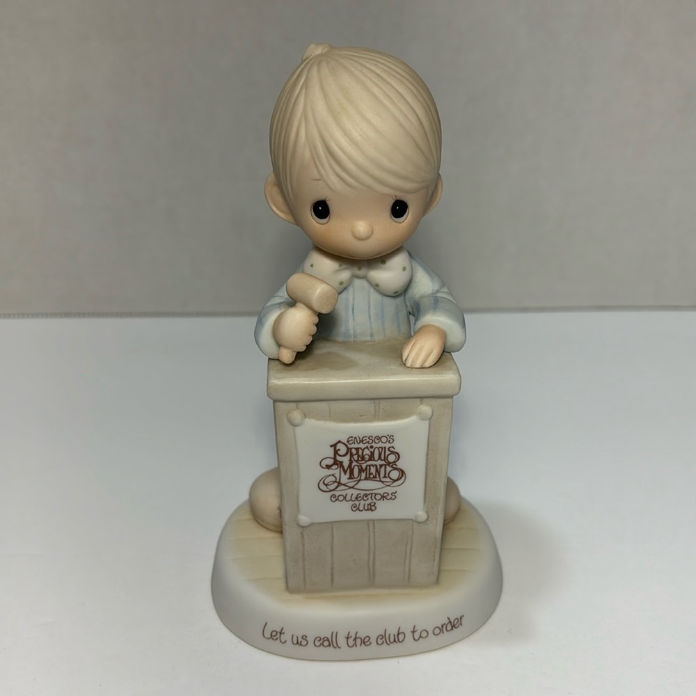 Precious Moments 1982 Let Us Call The Club To Order #E-0303Enesco CollectorsClub
